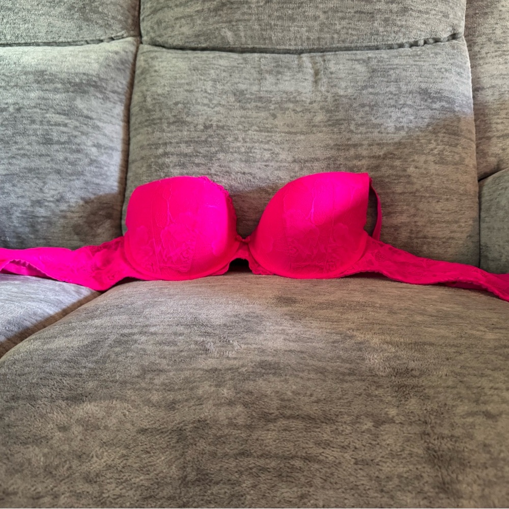 Torrid Pink Lace Underwire Bra